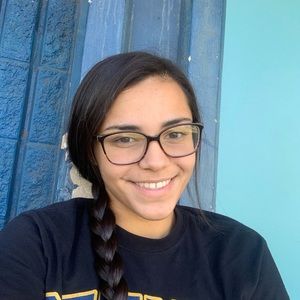 Meet your Posher, Devina